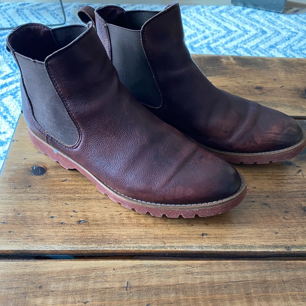 Buks Leather Boots
